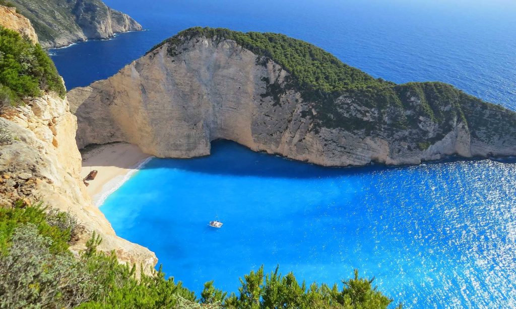 Shipwreck Beach Paradise